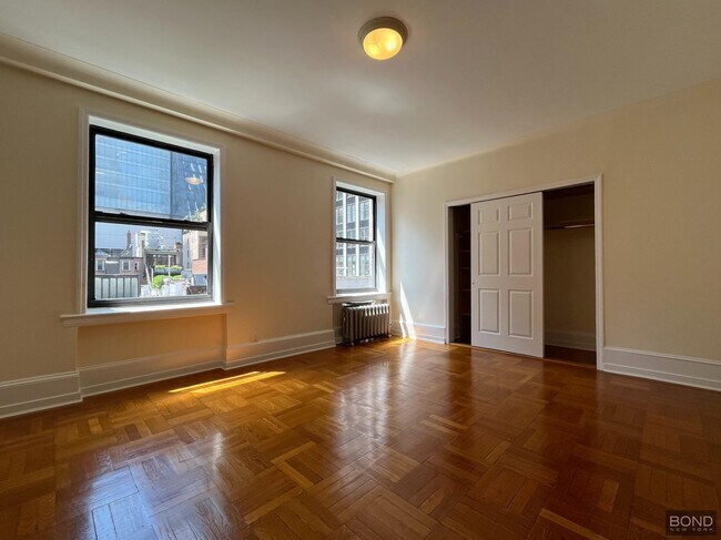 Building Photo - 55 W 55th St