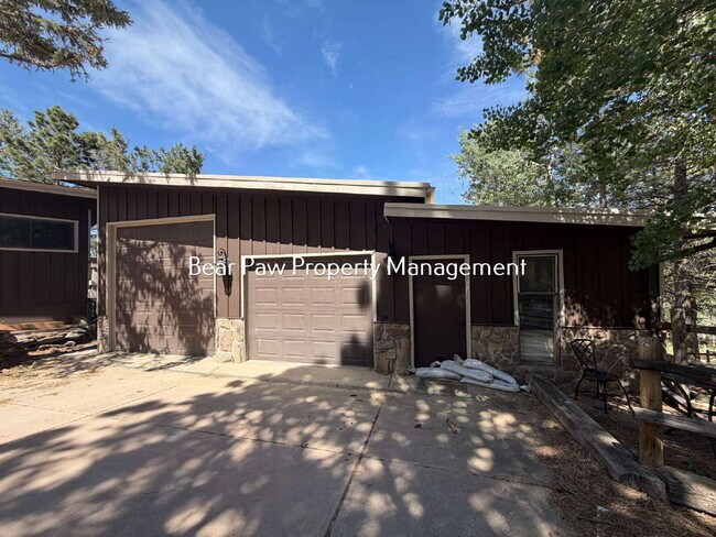 Building Photo - 267 N Circle Dr