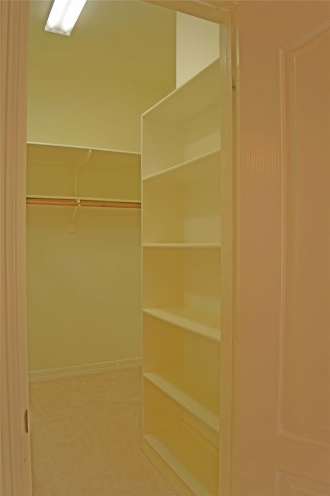 Building Photo - 12019 Laguna Terrace Dr