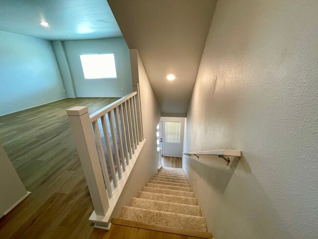 Building Photo - 2 Bedroom Townhome Available in BRAND NEW ...