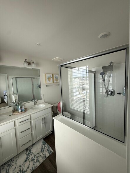 Building Photo - 7504 Day Break Dr