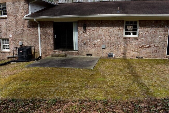 Building Photo - 2576 Peyton Woods Trail SW