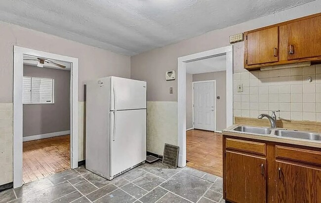 Building Photo - Charming 2BR House in Saint Louis