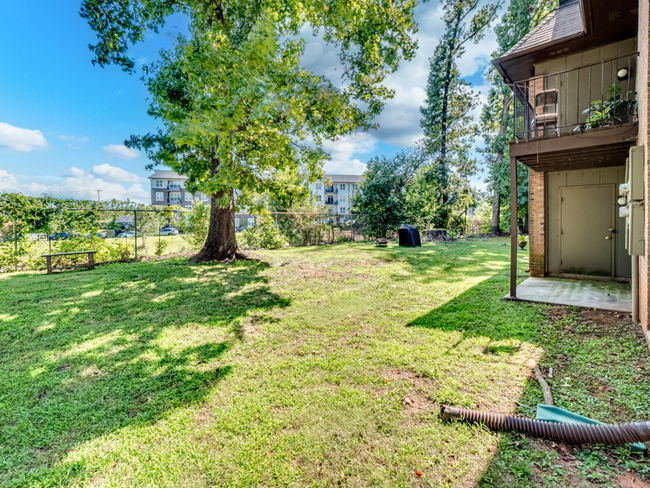 Building Photo - 325 Orchard Trace Ln