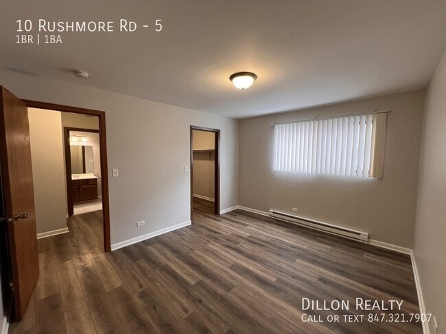 Building Photo - 10 Rushmore Rd