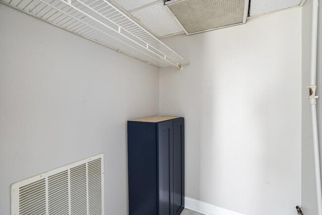 Building Photo - 2285 Peachtree Rd NE