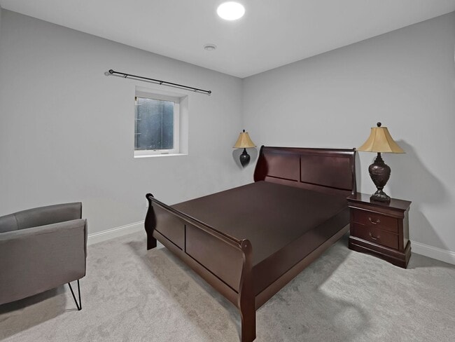 Building Photo - 9073 Degler Ln