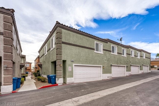 Building Photo - 10443 Alpine Edge Ave