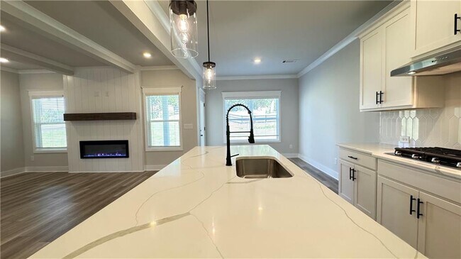Building Photo - 5343 Milford Dr