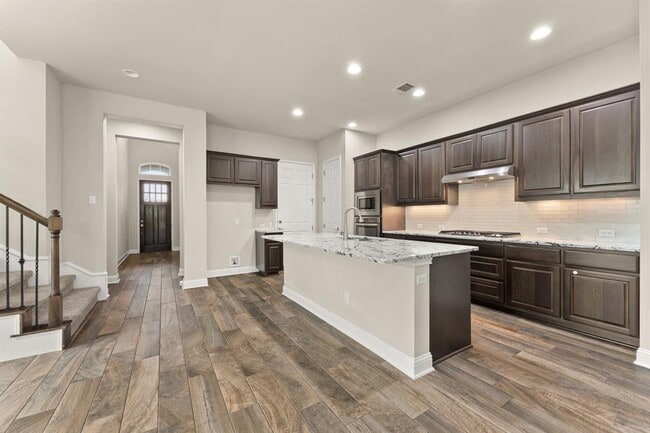 Building Photo - 5600 Rio Chama Cove