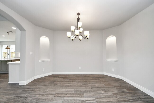 Building Photo - 28045 Woodland Bend Way