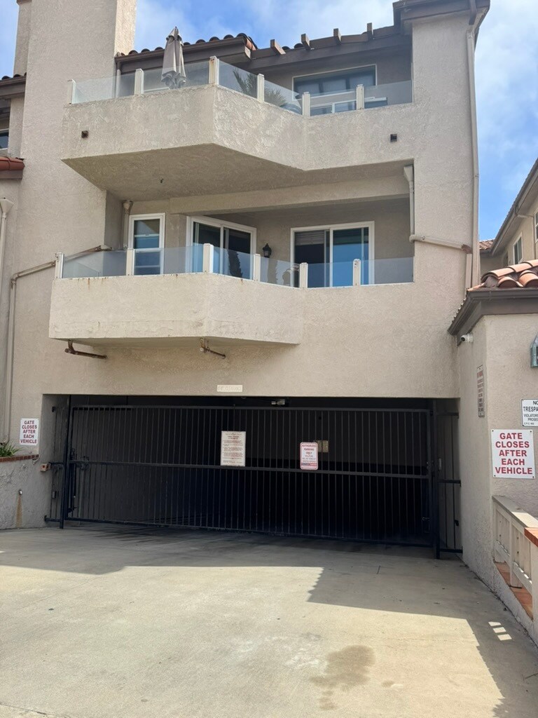 Gated garage to subterranean parking - 1400 Pacific Coast Hwy