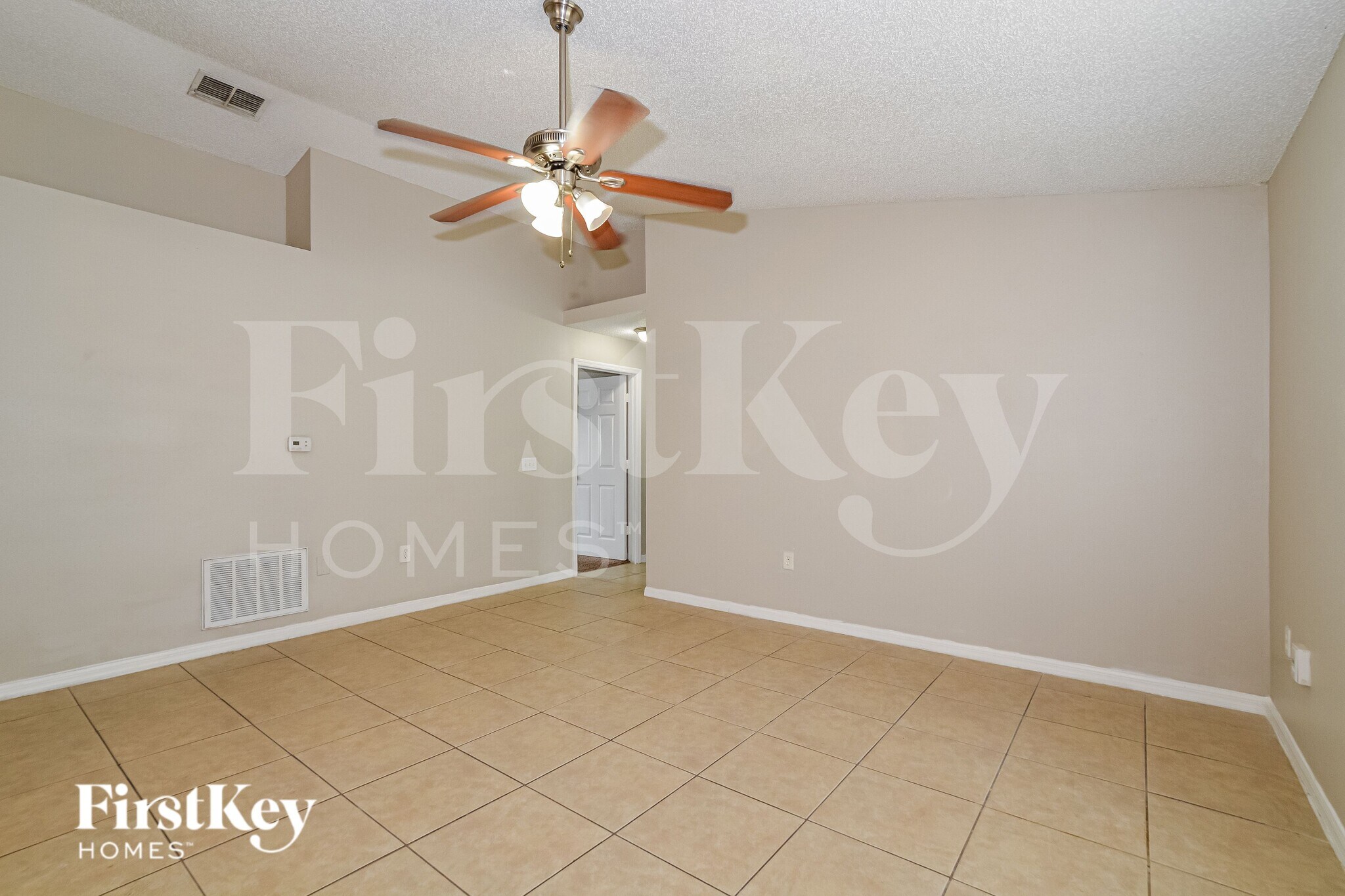 Building Photo - 6551 Viewpoint Ct