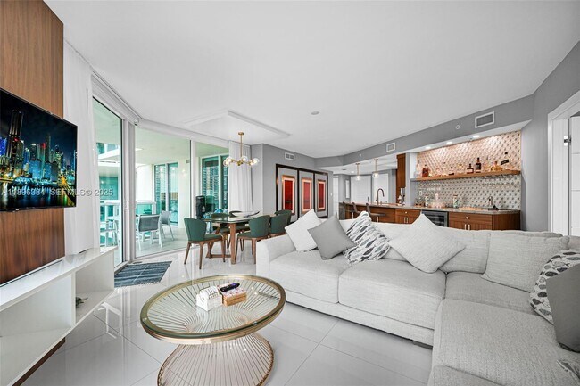 Building Photo - 250 Sunny Isles Blvd