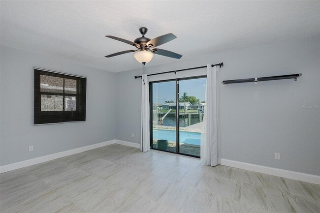 Building Photo - 3841 Rudder Way