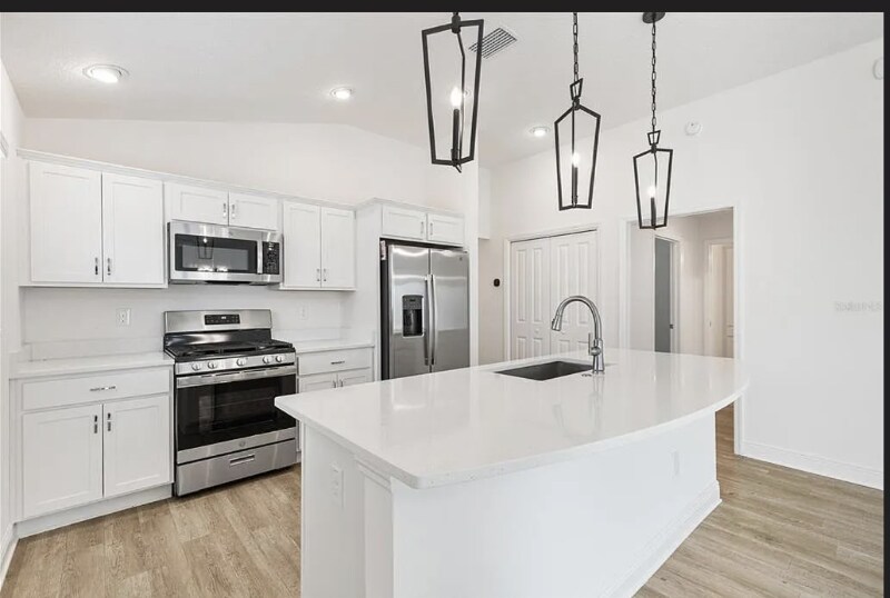 Building Photo - 6986 Elaine Ct