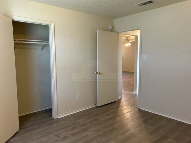 Building Photo - 2303 Gallop Dr