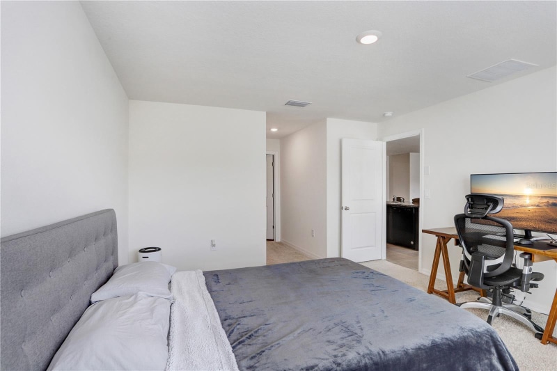 Building Photo - 7929 Sail Clover Ln