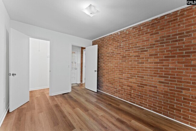 Building Photo - 1115 Gardendale Dr