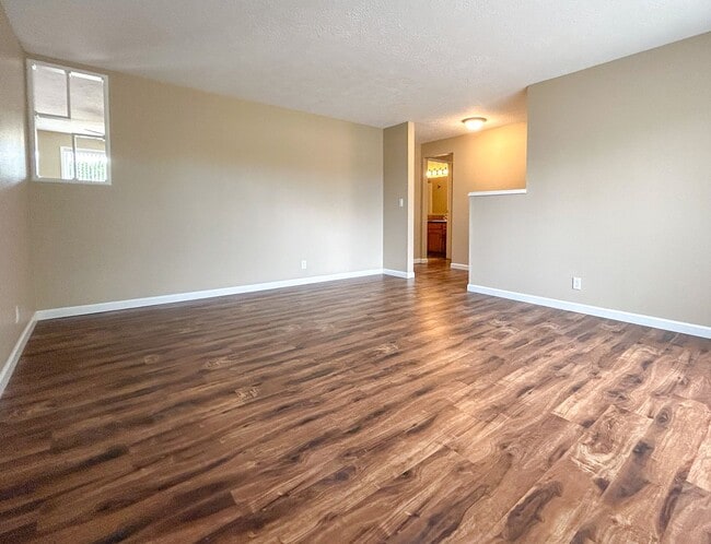 Building Photo - 4998 Arrowood Ct SE