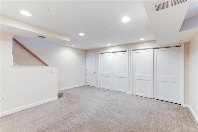 Building Photo - 2308 Mary Baldwin Dr