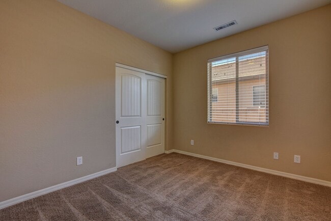 Building Photo - Beautiful home in Prescott