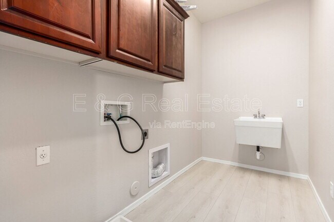 Building Photo - 4296 N 154th Ave