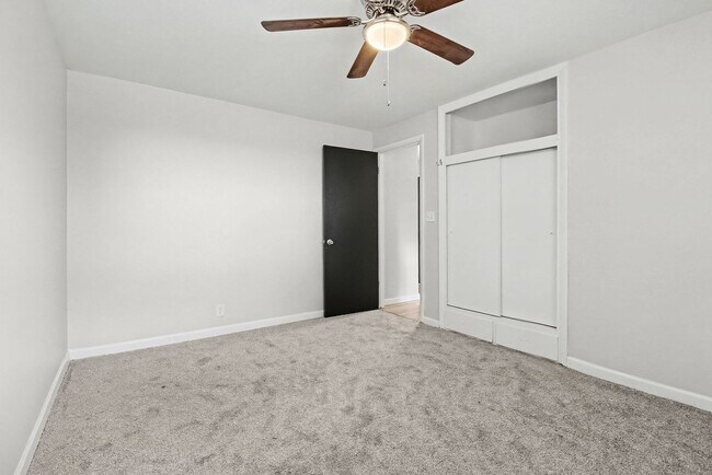 Building Photo - 1714-1716 W 8th St