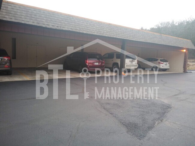 Building Photo - Condo by Lake with RV Spot!! 55+ Community