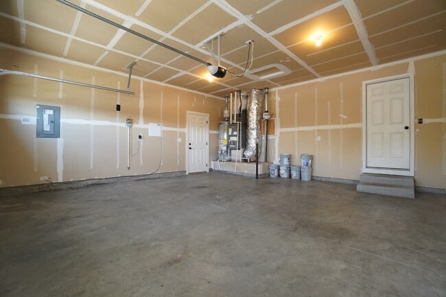 Building Photo - 2724 Sommersby Wy N