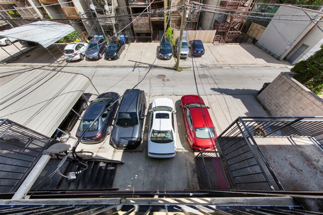Building Photo - 1521 N Ashland Ave