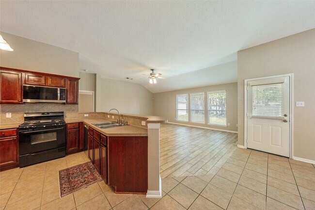 Building Photo - 30627 N Sulphur Creek Dr