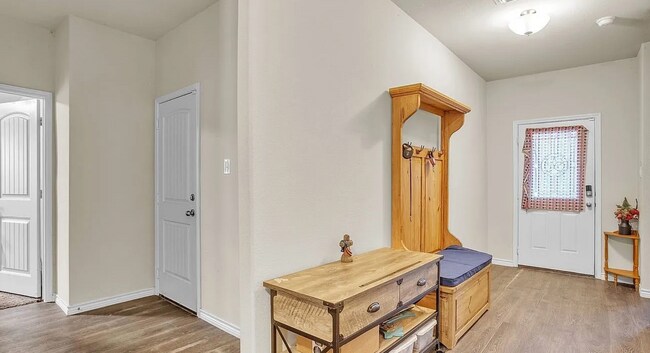 Building Photo - 6227 Lavaca Dr