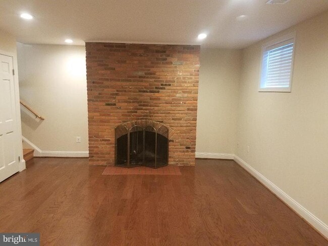 Building Photo - 1152 Wimbledon Dr
