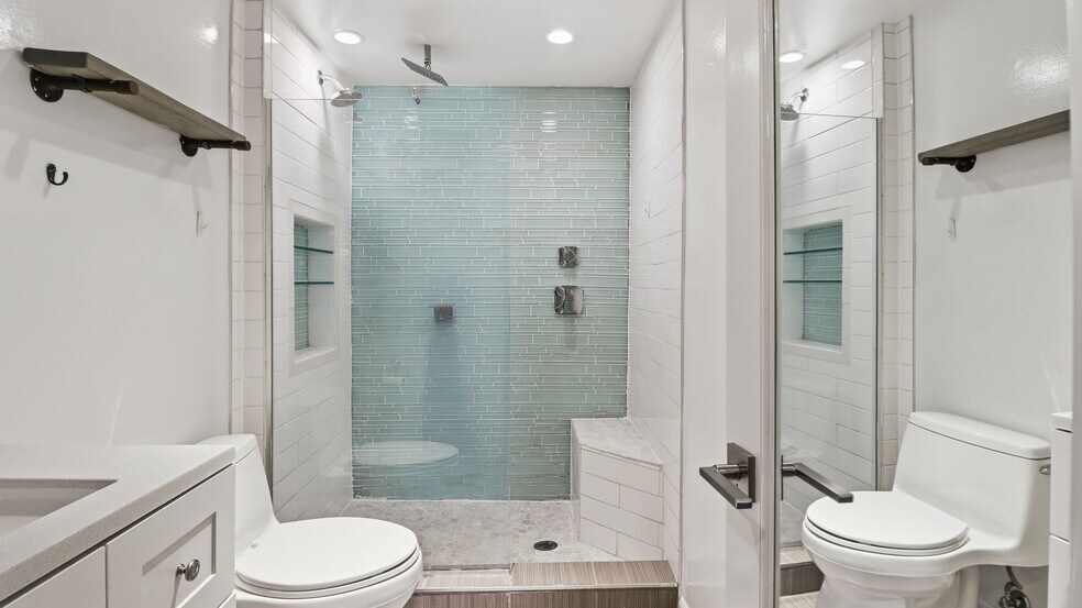 Rain, standard shower, and body sprayer - 1450 Harvard St NW