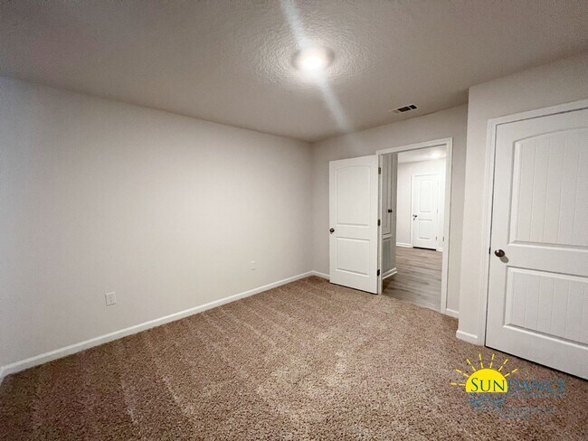 Building Photo - Gorgeous 4 bedroom home in Timberland Ridg...