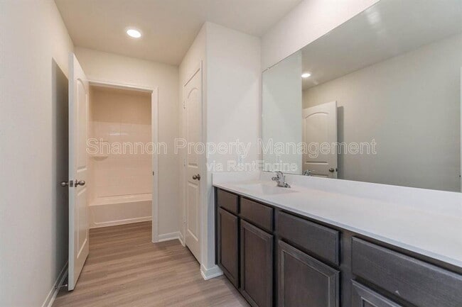 Building Photo - 20722 Nala Bear Dr