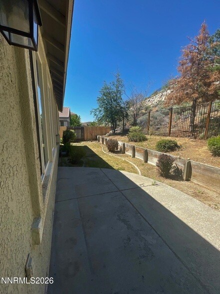 Building Photo - 7169 Beacon Dr