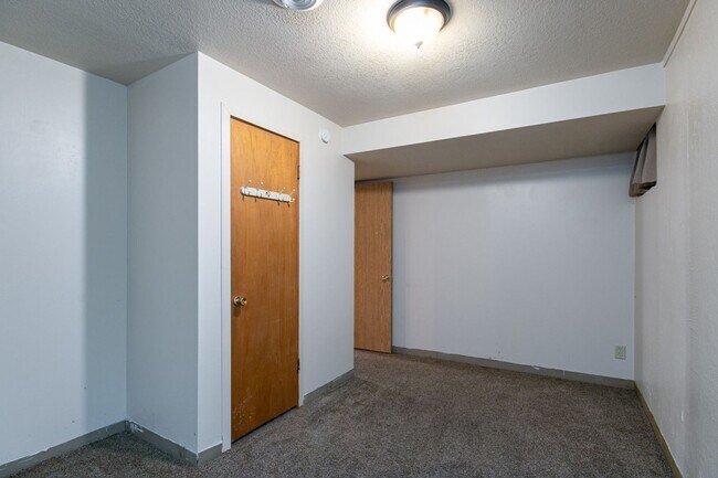 Building Photo - 1111 Wharton Manor Rd