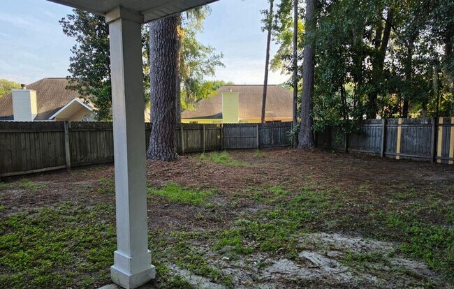Building Photo - 112 St Ives Way