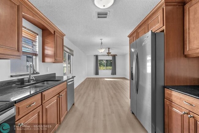 Building Photo - 1801 SW 120th Terrace