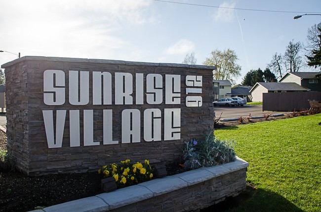 Primary Photo - Sunrise Village