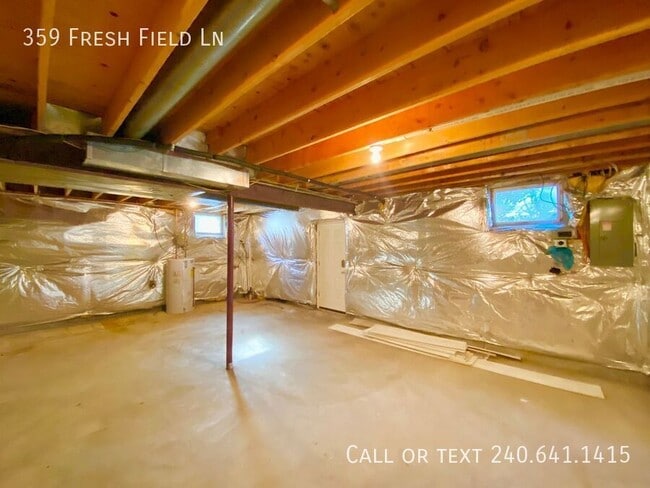 Building Photo - 359 Freshfield Ln