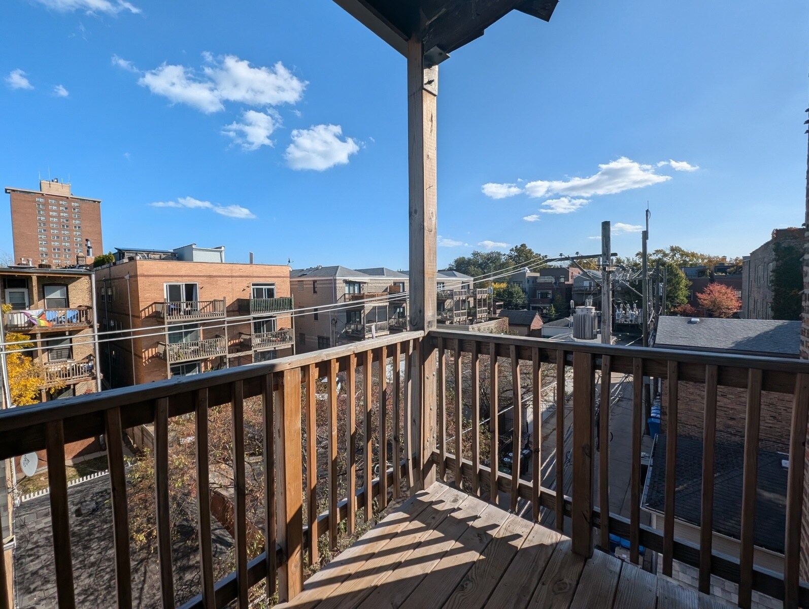Building Photo - 3925 N Janssen Ave