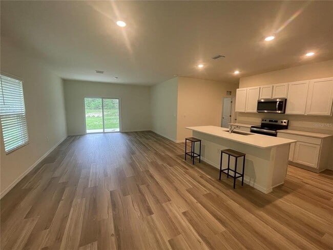 Building Photo - 4905 SW 51st Rd