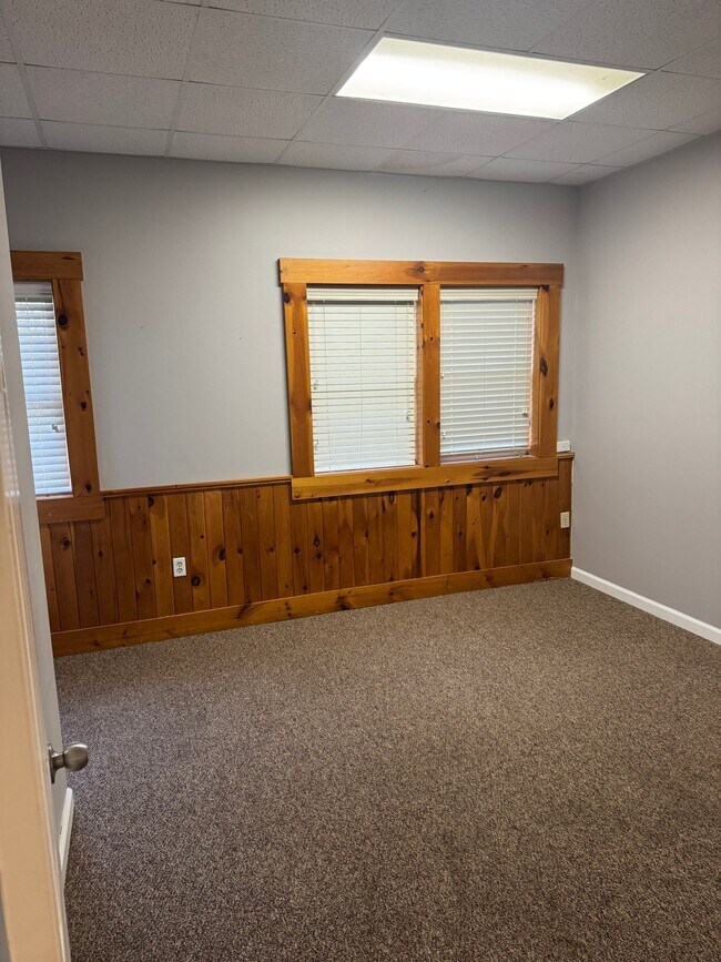 Building Photo - 150 Lighthouse Ln