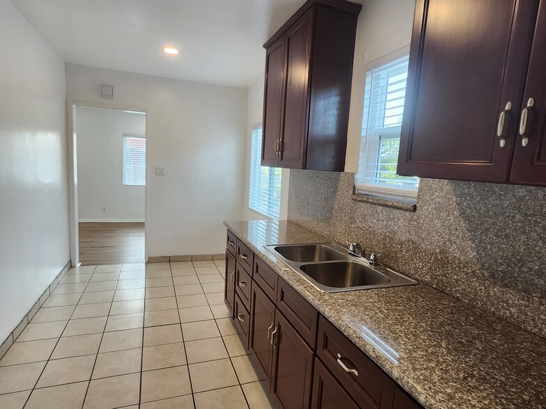 Kitchen & Breakfast Nook - 1316 Prado St