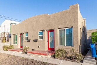 Building Photo - 1 bed/1 bath Apartment in CENTRAL PHOENIX