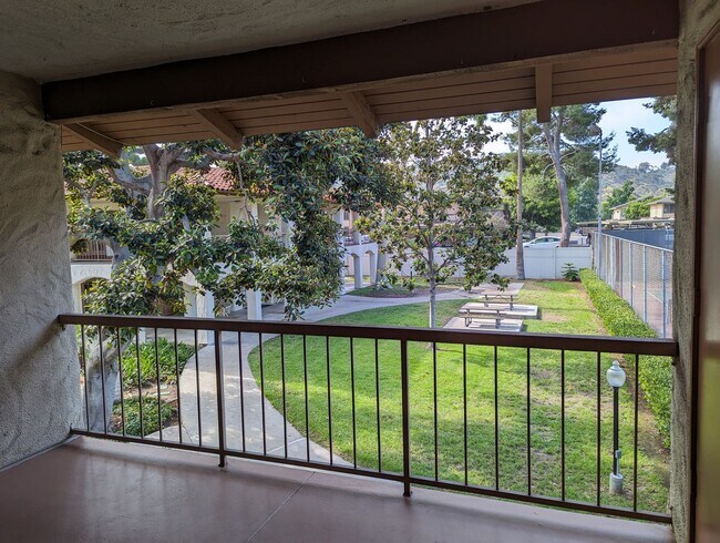 Building Photo - Light and bright 2 bedroom 2 bathroom condo available April 25, 2025