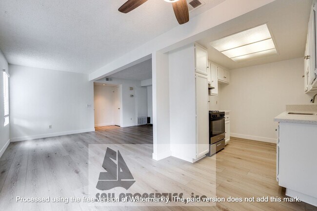 Building Photo - Charming 1 bedroom home located in the LES...